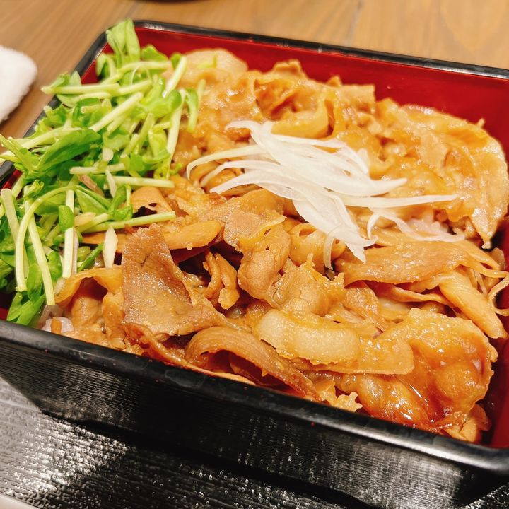 Profile Picture of 餃子たべたい (@david.rokk) on Tiktok