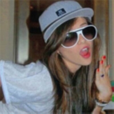 Profile Picture of Shirley Tanner (@shirleybqn) on Twitter