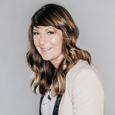 Profile Picture of Kylee Trunck (@kyleedecker) on Twitter
