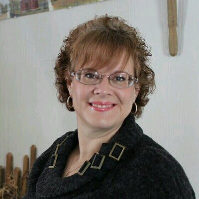 Profile Picture of Janice Rees-Rowe (@rowepolewalking) on Twitter