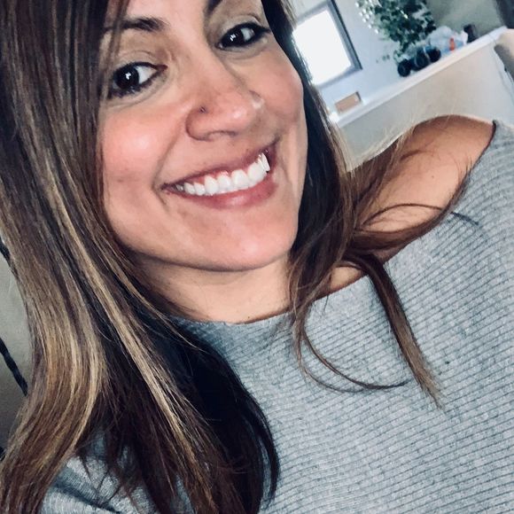 Profile Picture of Crystal Guerrero (@crys0221) on Poshmark