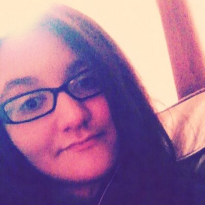 Profile Picture of Samantha Colley (@@bill_loves) on Twitter