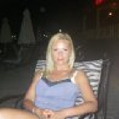 Profile Picture of Leah Holmes (@rose_whatuwant) on Twitter