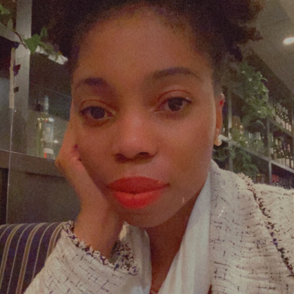 Profile Picture of Vanessa Malkia (@vqueen503) on Poshmark