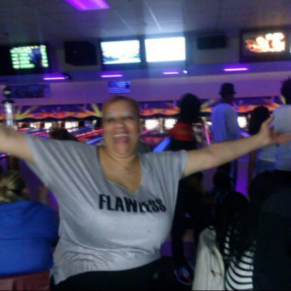 Profile Picture of Coretta Wimbush (@sexxibigredd) on Poshmark