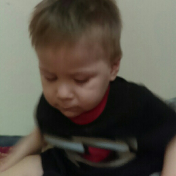 Leona Mccovey - Poshmark Profile Picture of Leona Mccovey (@lmccovey26) on Poshmark