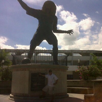 Profile Picture of Guillermo Corredor (@brunomaria2012) on Twitter