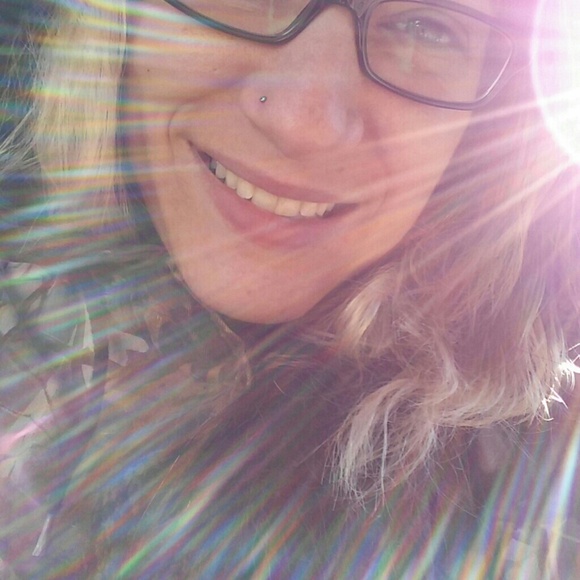 Chrissy Bolen - Poshmark Profile Picture of Chrissy Bolen (@lilruff08) on Poshmark