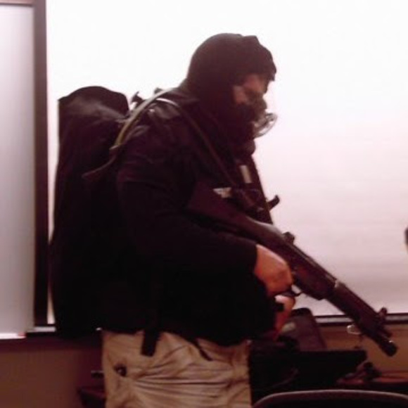 Profile Picture of Nephi Richardson (@nephi911) on Poshmark