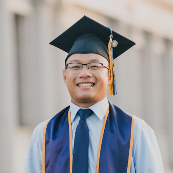 Profile Picture of Alexander Feng (@alexfeng2000) on Poshmark