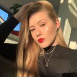 Profile Picture of Lea Rosenberger (@leavanessa__) on Instagram