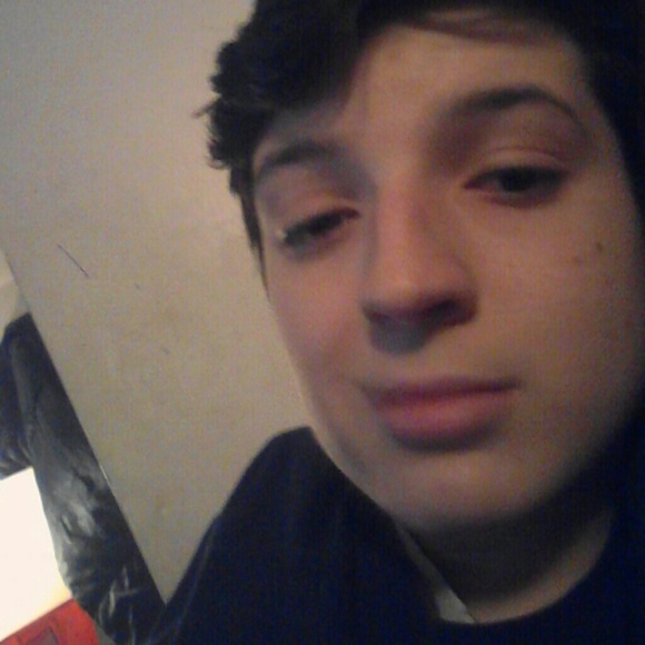 Profile Picture of Michael Abel (@mabel1717) on Poshmark