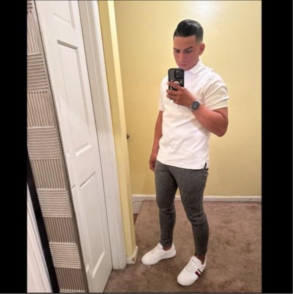 Profile Picture of Kevin Briceño (@kevin1997914) on Poshmark
