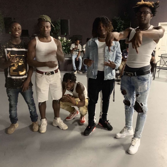 Profile Picture of Taron Smith (@smithtaron7) on Poshmark