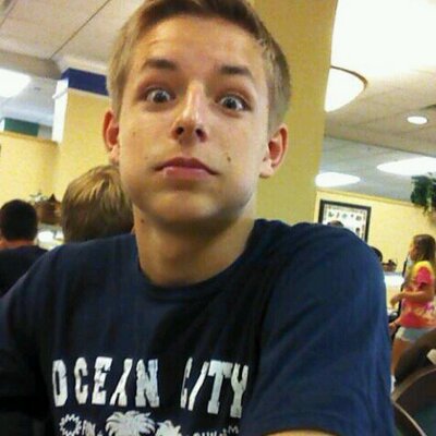 Profile Picture of Eric Bellinghoven (@AirWick111) on Twitter