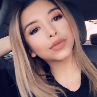 Profile Picture of Paula ♣️ (@partypaulaa) on Twitter