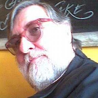 Profile Picture of Michael Worsley (@verynewgeek) on Twitter