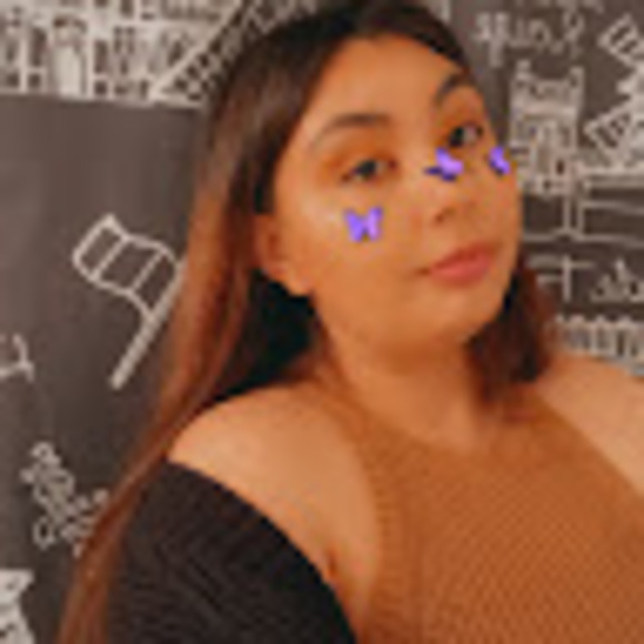 Profile Picture of Luz Saucedo (@marisau917) on Poshmark