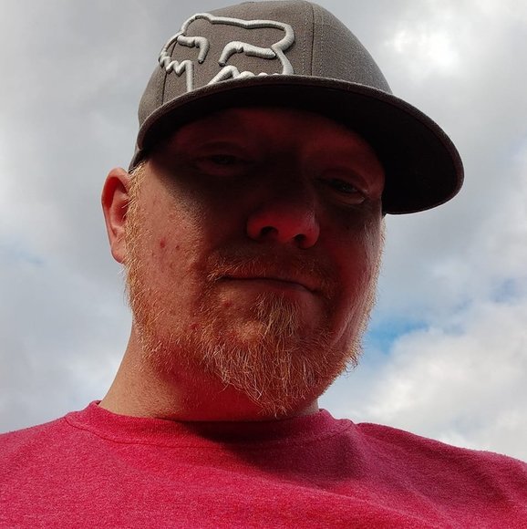 Profile Picture of Andrew Endicott (@andrew_endicott) on Poshmark