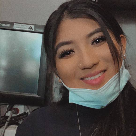 Profile Picture of Kristine Alpino (@kristinealpino) on Poshmark