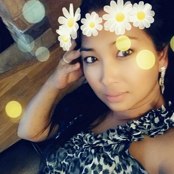 Profile Picture of Saliya Moeun (@khmerangel) on Poshmark