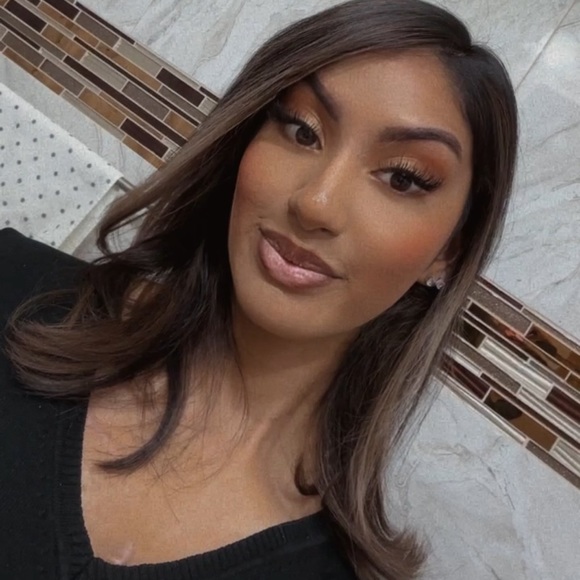 Profile Picture of Jessica Ramsammy (@jramsammy) on Poshmark