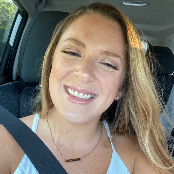 Profile Picture of Mary kate Vaughan (@mkvaughan622) on Poshmark