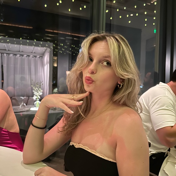 Profile Picture of Tal Levy (@talialevy1) on Poshmark