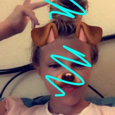 Profile Picture of Leah Locke (@LeahLocke8) on Twitter