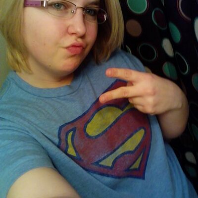 Profile Picture of Joan Sterling (@Jojobear20) on Twitter