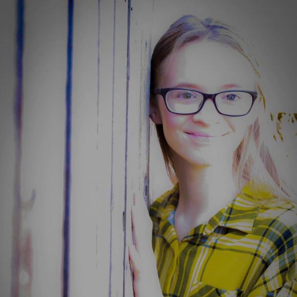 Profile Picture of Tia Roach (@tiaroach854) on Poshmark