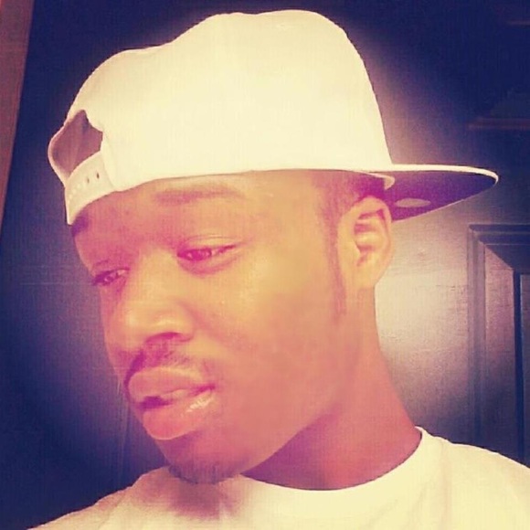 Profile Picture of Caleb Sims (@justsims_) on Poshmark