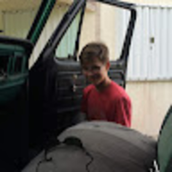 Jonathan Harver - Poshmark Profile Picture of Jonathan Harver (@jhgray99615) on Poshmark