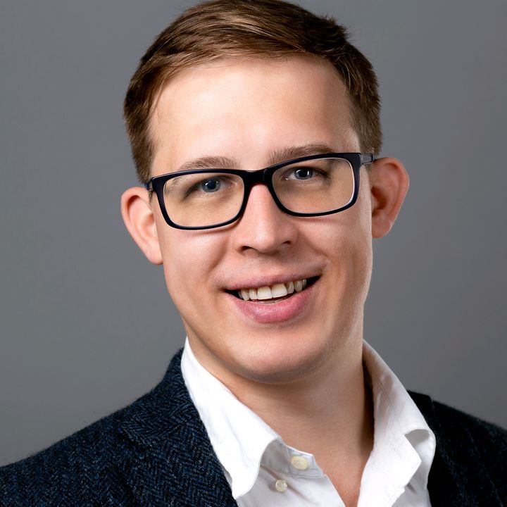 Profile Picture of chris shanks (@@chris_explains) on Tiktok
