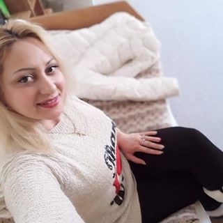 Profile Picture of Sara Bright (@Sara-Bright) on Facebook