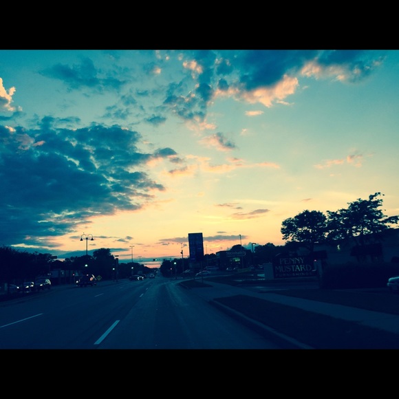 Profile Picture of Joscelin Chizek (@jj_chizek) on Poshmark