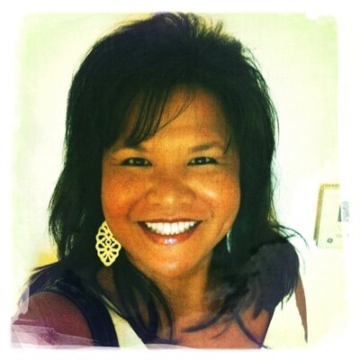 Profile Picture of Michelle DeLeon (@MitchnCarl) on Twitter