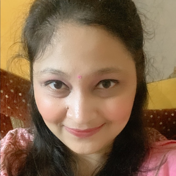 Profile Picture of Divya Malhotra (@dmalhotra4501) on Poshmark