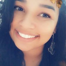 Profile Picture of Michele Cabral (@Michele43721201) on Twitter