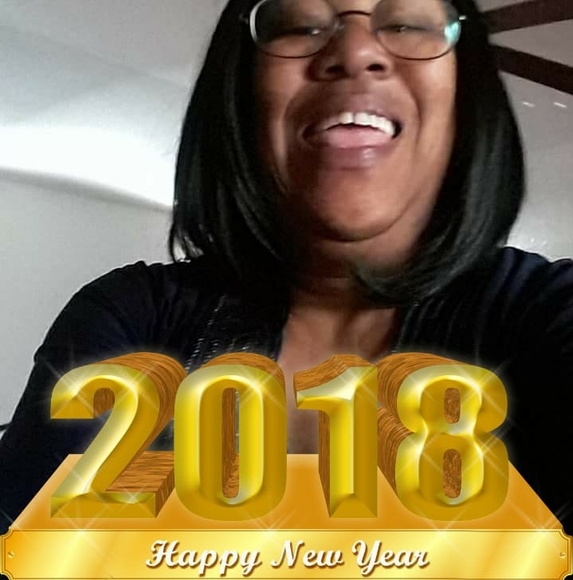 Jeaneane Jnnvanderhorst - Poshmark Profile Picture of Jeaneane Jnnvanderhorst (@lovechild6) on Poshmark