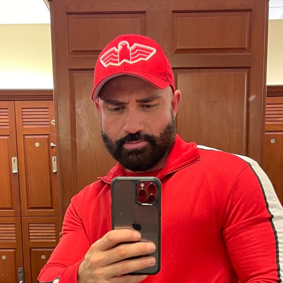 Profile Picture of Nimrod Manzanares (@moonappletrees) on Poshmark