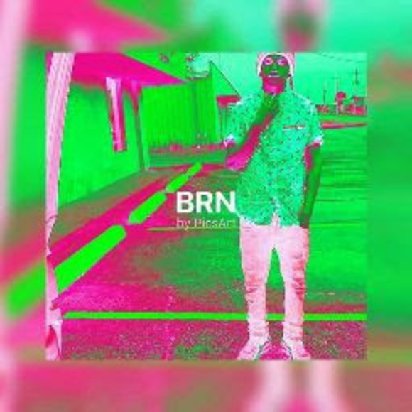 Profile Picture of Dorian Dorian (@doriannunez171) on Poshmark