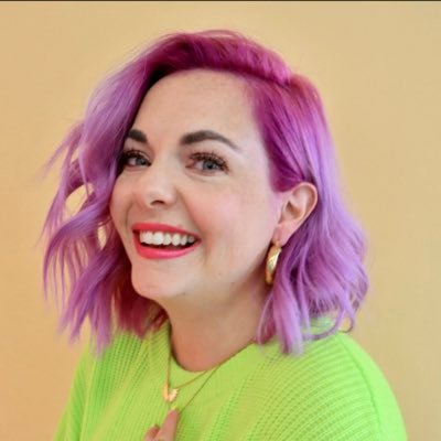 Profile Picture of Julie Taylor (@thejulietaylor) on Twitter