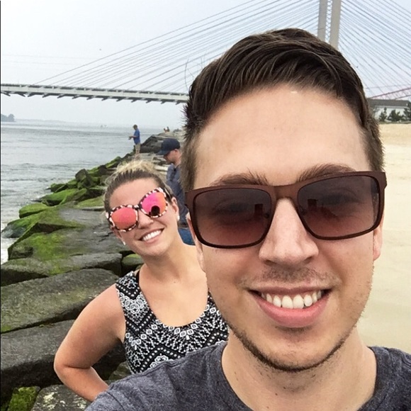 Profile Picture of David Dragovich (@daviddrag) on Poshmark