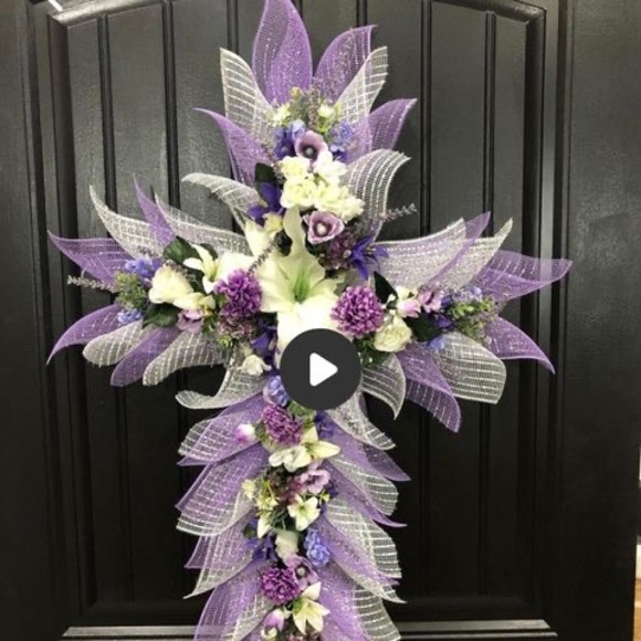 Profile Picture of Helen Befort (@hjbefort49) on Poshmark