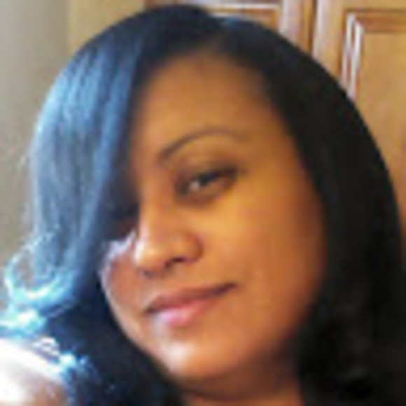 Profile Picture of Melissa Laboy gil (@melissalaboy411) on Poshmark