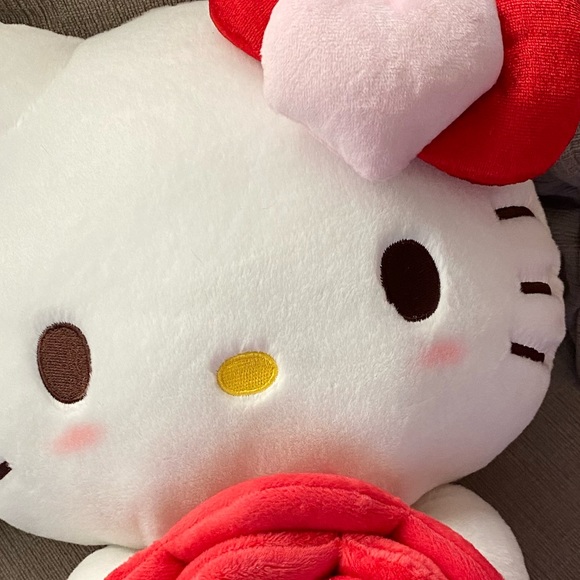 Profile Picture of Sabrina Wynes (@stwynes) on Poshmark