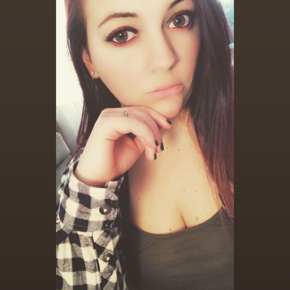 Kirsten Greenthal - Poshmark Profile Picture of Kirsten Greenthal (@k_greenthal) on Poshmark