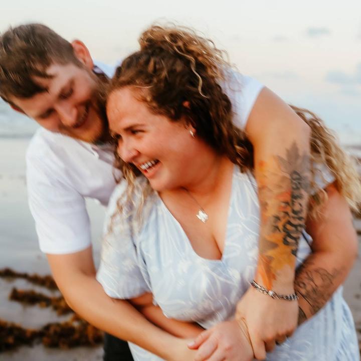 Profile Picture of Ronnie | SAHM (@bratt_pratt) on Tiktok