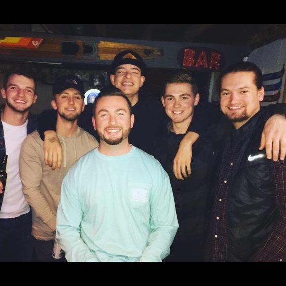 Profile Picture of Steven Mullins (@smullin14) on Poshmark